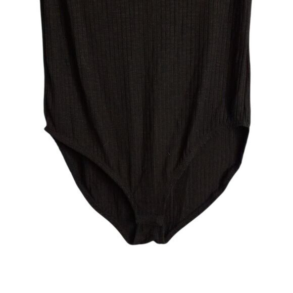 Cato Size Medium Bodysuit Black Ribbed Sleeveless Snap Closure NEW - Picture 2 of 10